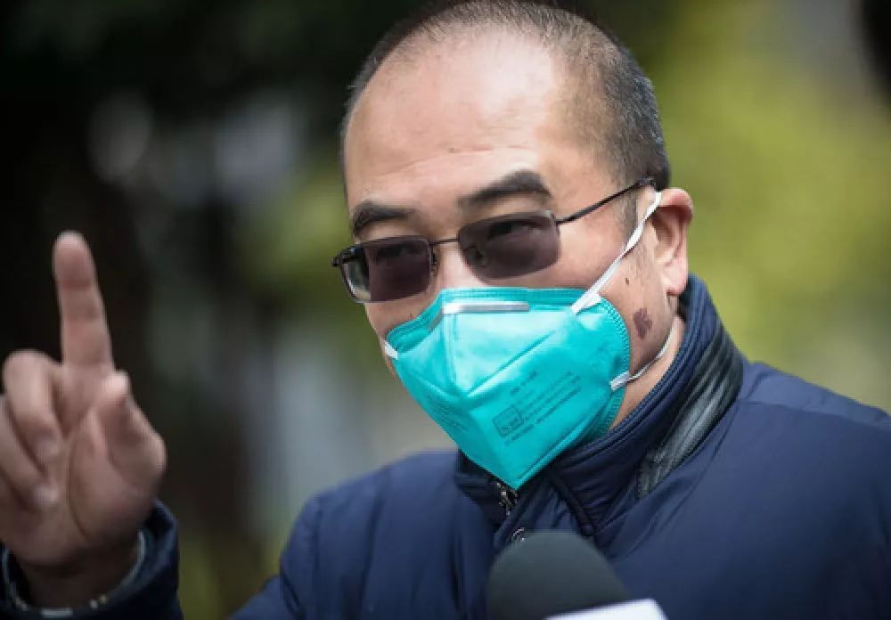 拼渐冻生命 与疫魔竞速——记疫情“风暴眼”中武汉金银潭医院院长张定宇