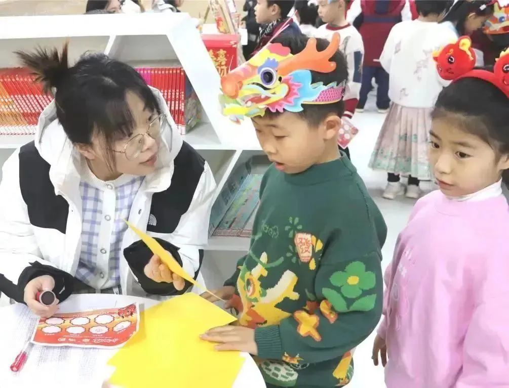 无纸笔测试同样能考查综合素养，一年级萌娃一起“趣游园”
