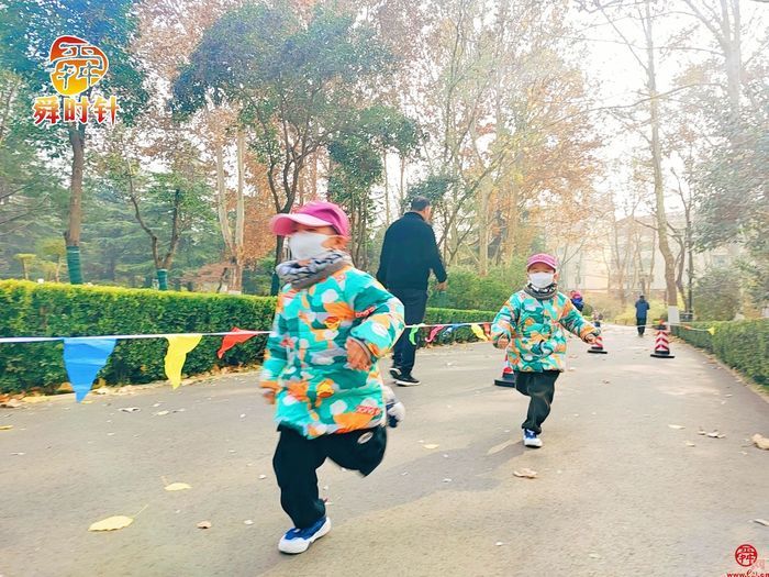 “地瓜跑”出圈！奔跑中感受百花公园冬日魅力