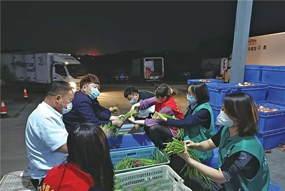 战疫一线：直击泉水人家里的“菜篮子”力量　　疫情当前，如