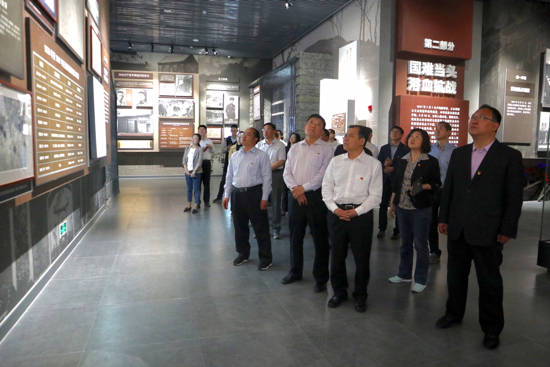 践行“以人民为中心的发展思想” 济南市投资促进局赴大峰山开展党性教育活动