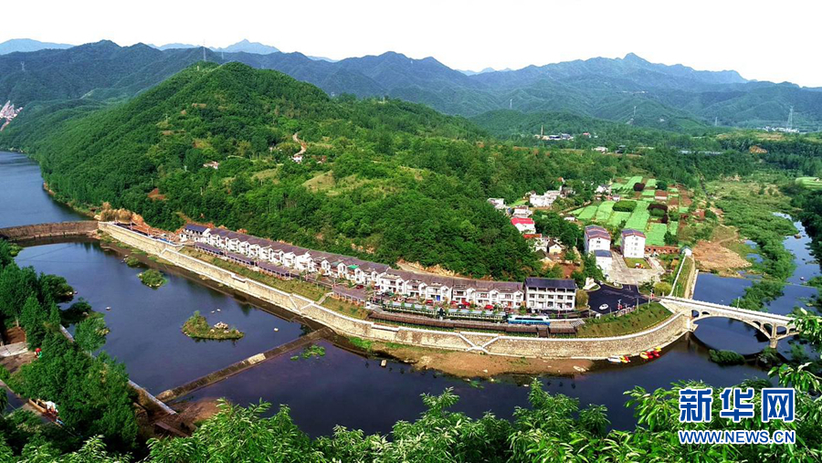 火车“开”进深山沟，村民吃上旅游饭