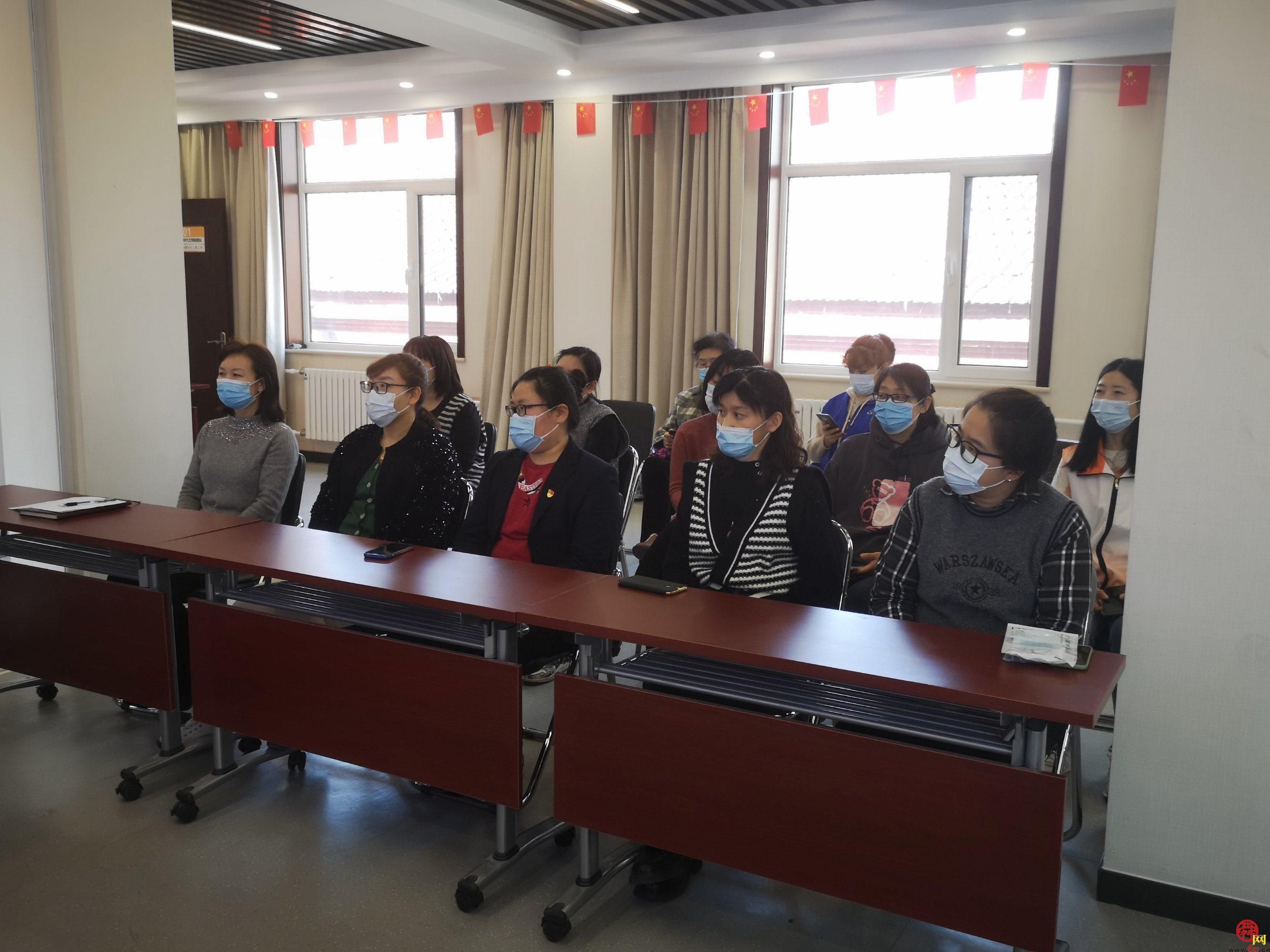 发现身边的美  燕山街道益寿路社区开展手机摄影技巧培训活动
