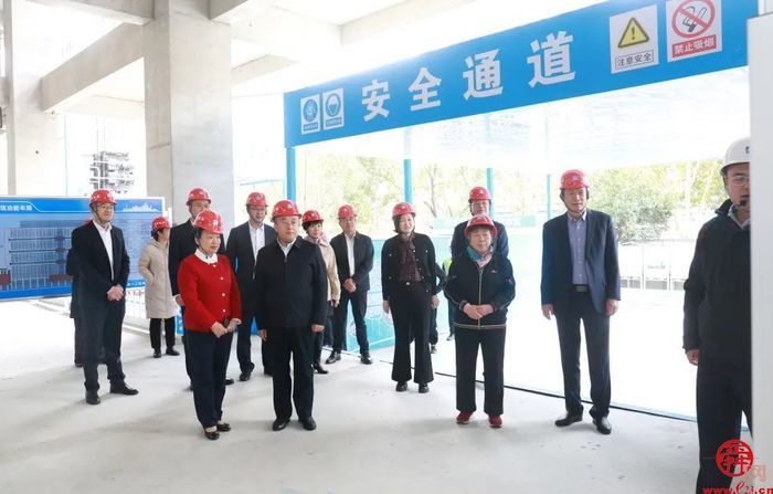 山东省中医院举行国家中医药传承创新中心建设项目封顶仪式