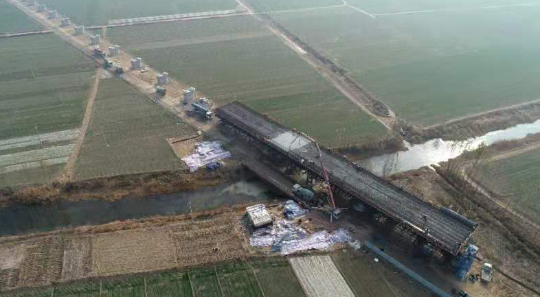 郑济铁路（山东段）全线首个连续梁浇筑完成