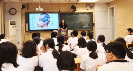 ɽ��ʦ���й��ʲ��ٰ조��ҽ�̳��֮��About Psychology��