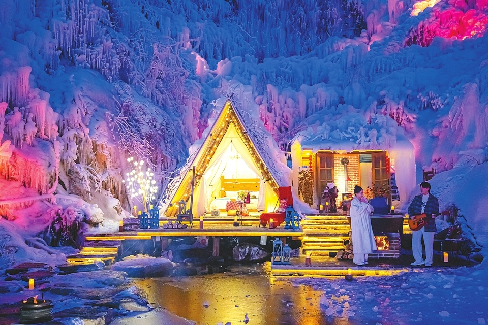 梦幻浪漫似仙境 冰雪引来“热效应”