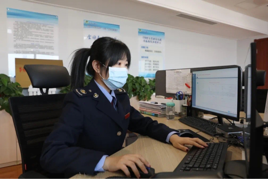温柔也坚强 战“疫”中巾帼税官的别样风采