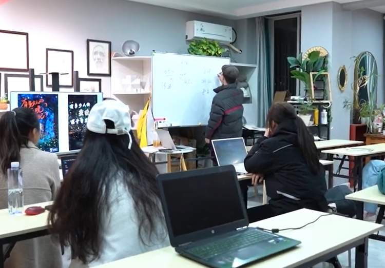 全国刮起“夜校风”，风有多大？能吹多久？