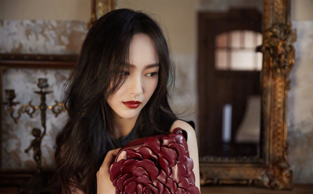 罗晋镜头下的唐嫣|罗晋镜头下的唐嫣太美了，刚复出的唐嫣状态怎么样？