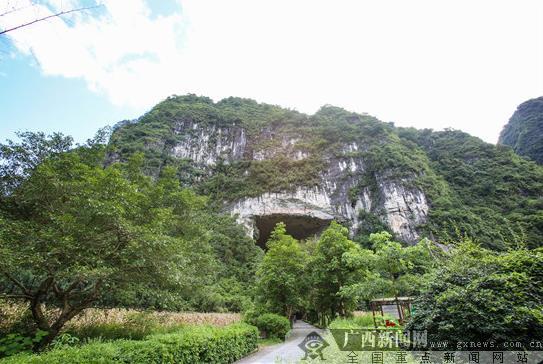 网媒记者参观广西农民运动讲习所旧址