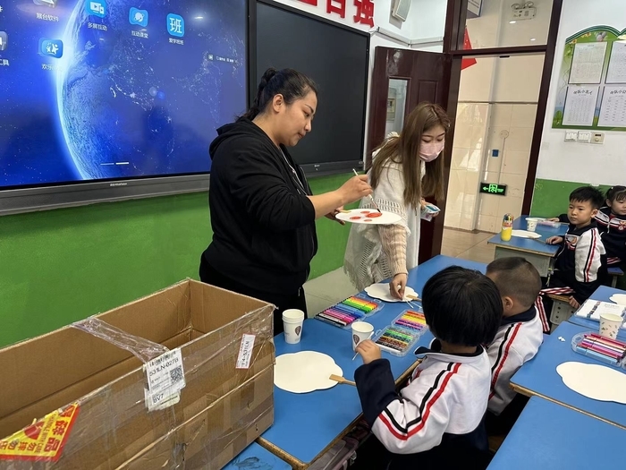 爱的礼物！这些孩子自制礼物送妈妈