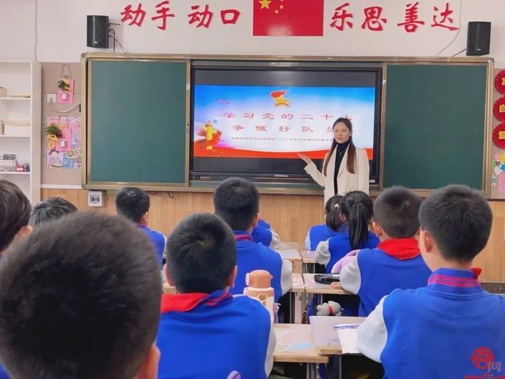 橄榄绿点亮中国红 少年志传承军人魂——济南育秀中学小学部四（11）中队寻访新时代最可爱的人