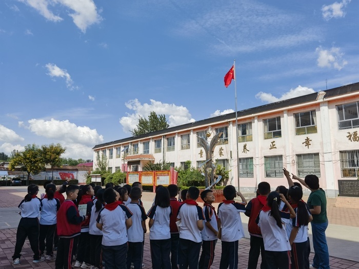 “走，咱们去追云彩！”商河这所学校把课堂搬到“天