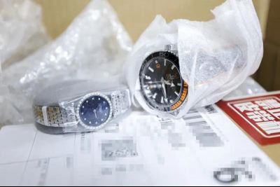 广东破获一起走私大案 查获500箱品牌高价值货物