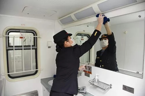 护送你的返程，他们准备好了