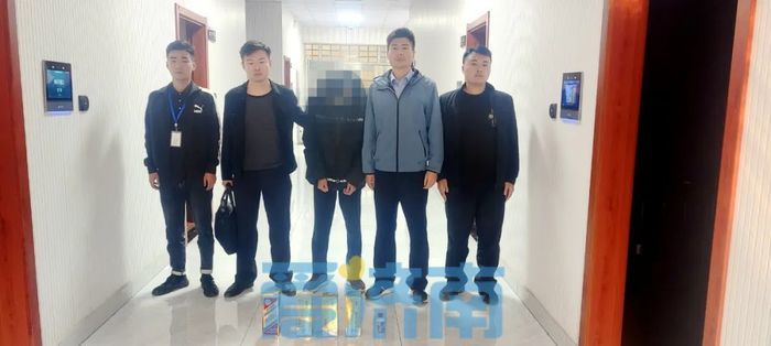 盗贼APP搜寻目标，找到济南钢城房价最高的小区，结果……