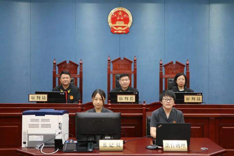 灞变笢鐪佸叕瀹夊巺鍒戜簨渚︽煡鎬婚槦鍘熸€婚槦闀跨敯鍦ㄨ皨鍙楄纯涓€妗堝叕寮€瀹e垽
