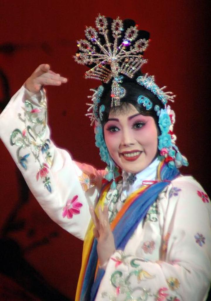 3年过去，“一支舞带火一座城”的“不倒翁小姐姐”近况如何