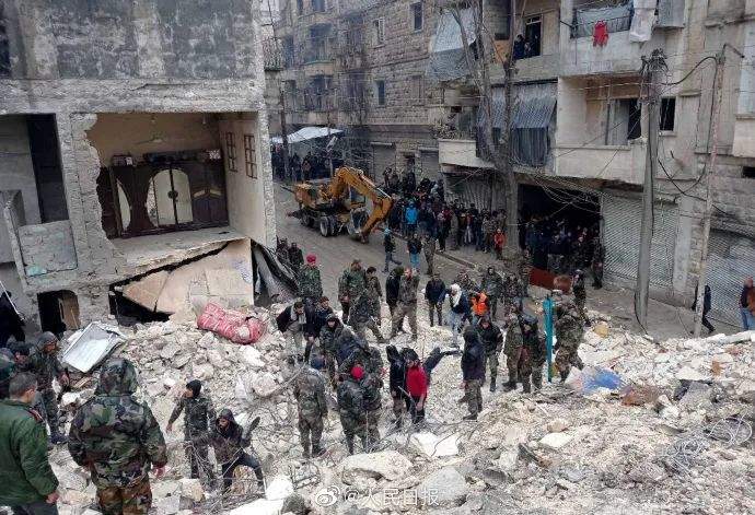 中国小伙亲历土耳其地震：海边避难 看到救援中的中国力量