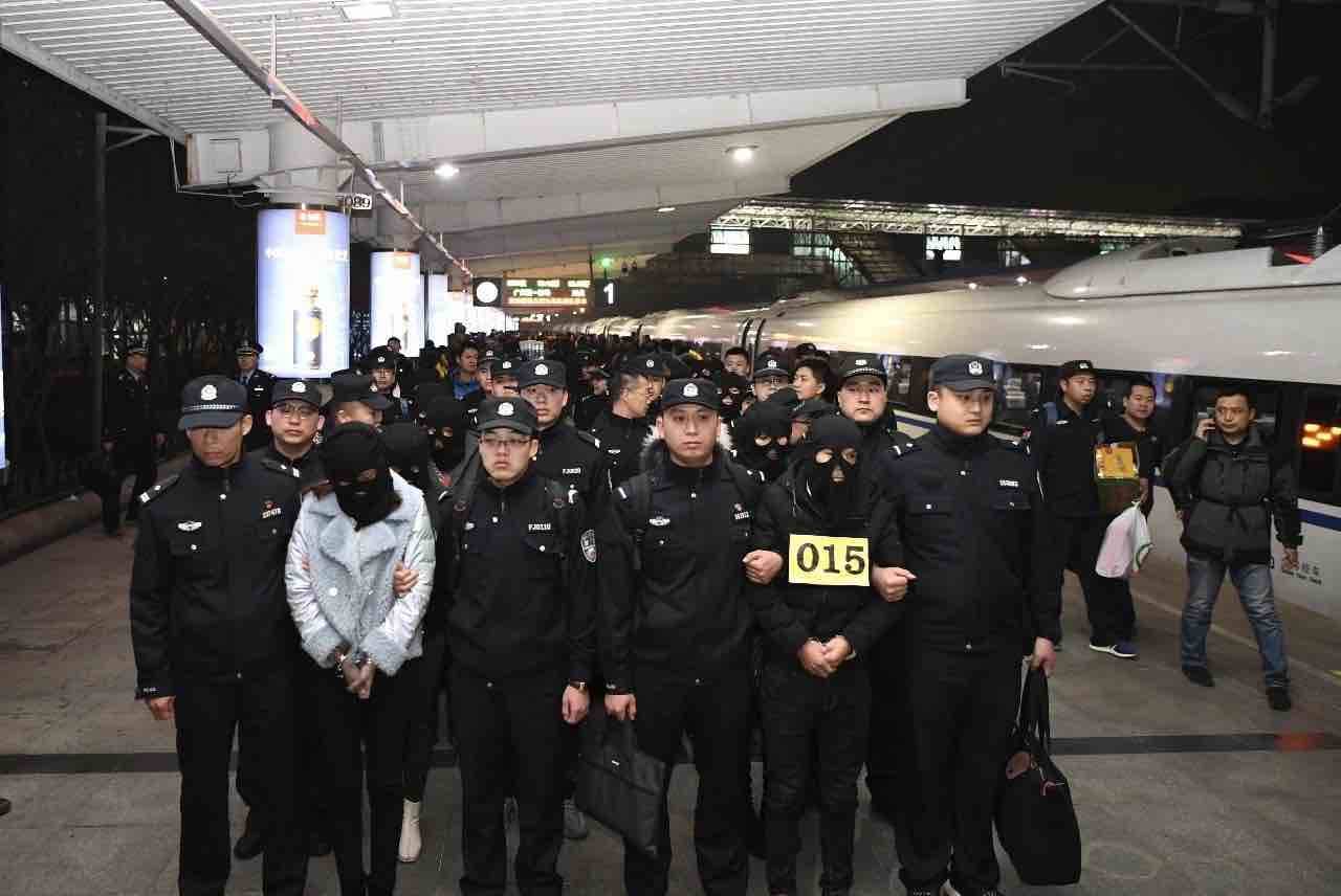 潍坊寿光警方破获跨省网络诈骗案 抓获犯罪嫌疑人100多名