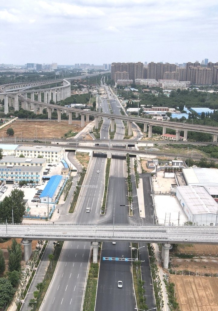 党杨路南延段快车道双向贯通