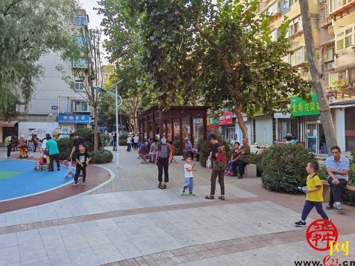 济南市行政审批服务局牵头建设中海聚贤广场改造正式启用