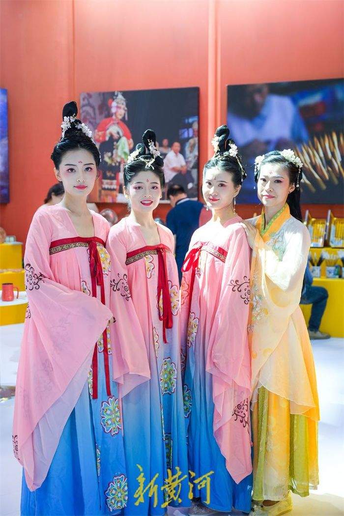 吕剧、山东评书、山东梆子集体亮相，表演类非遗项目“燃动”文博会