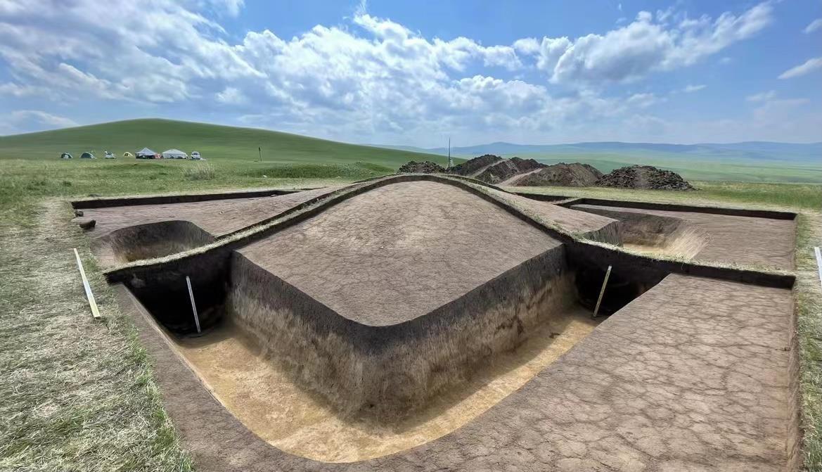 蒙古国发现迄今为止其境内鲜卑时代最大皇家贵族坟墓