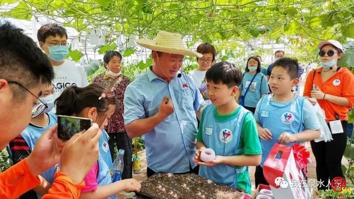 露营＋烧烤＋采摘随意搭配，“玩荒”被泉水人家治好了