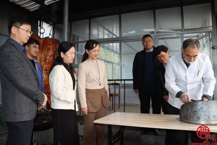 区政协副主席王琳到绣惠街道调研"老字号"保护,传承