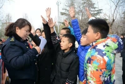 济南市中区大众广场垃圾分类宣传活动