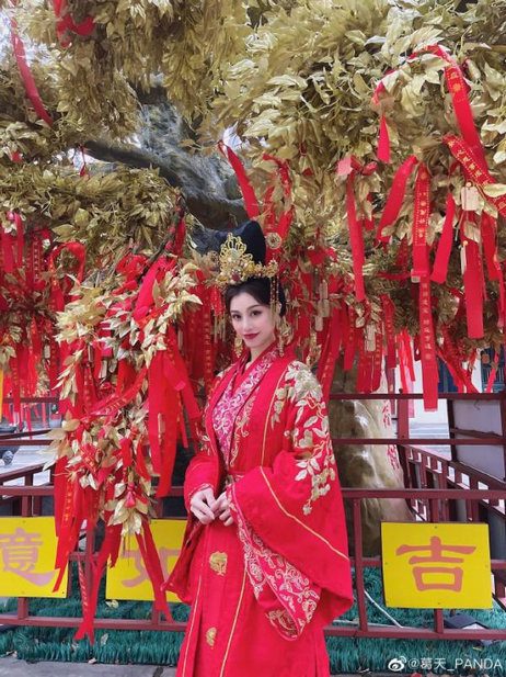葛天横店新剧拍摄中 晒照赏“紫禁城雪景”