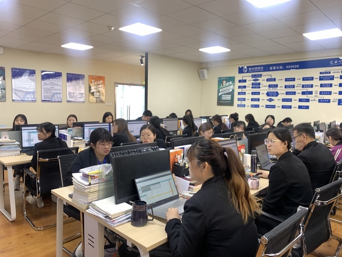 济南信息工程学校智能财税工场专班开启大数据财务系统实操课程