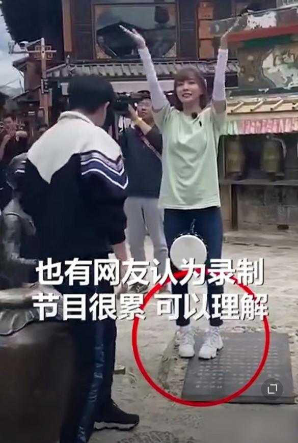 文旅局回应郭京飞王珞丹坐雕塑|文旅局回应郭京飞王珞丹坐雕塑是怎么回事？具体什么情况？说了什么？