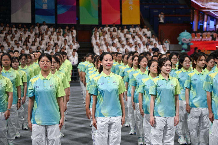 杭州亚运会、亚残运会举行赛会志愿者出征仪式