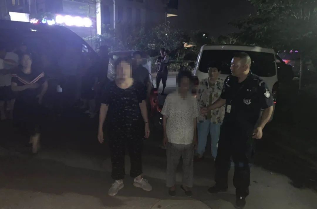 91岁老奶奶“溜”出门锻炼惊动了警察 啥情况？