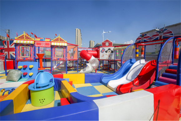 赏马戏、恐龙展、灯光秀！济南东部最潮“夜市”今晚开业