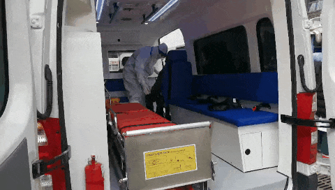 97岁新冠肺炎重症患者出院： 我这个年纪能战胜病毒其它人也可以！