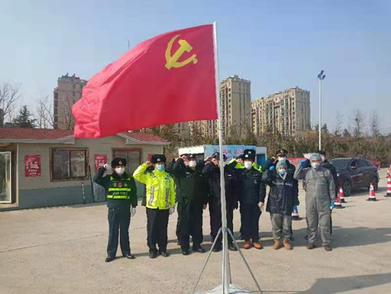 抗击疫情山东时刻系列报道：战“疫”大考中的“青岛答卷”