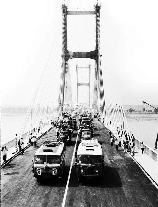 黄河大桥长什么样 5d5a59529436a5afc693373212de67c3.jpg?q=65