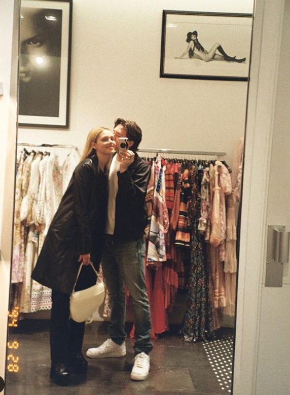 贝克汉姆21岁大子求婚成功|贝克汉姆21岁大子求婚成功！女友是超级富二代，天使面孔身材火辣