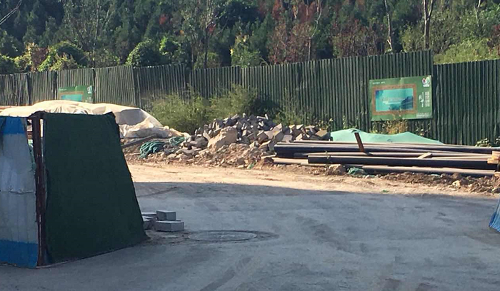 【啄木鸟在行动】济南中新锦绣天地项目渣土覆盖不全