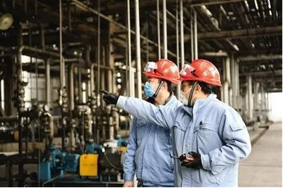 肩并肩，背靠背！央企携手全产业链同舟共济战疫情！