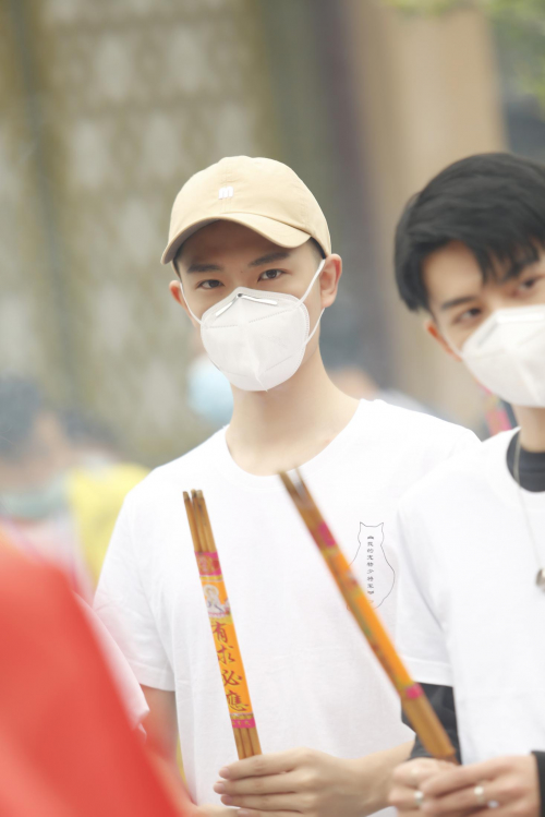 《我的宠物少将军》开机 孙熹之饰犬系治愈暖男