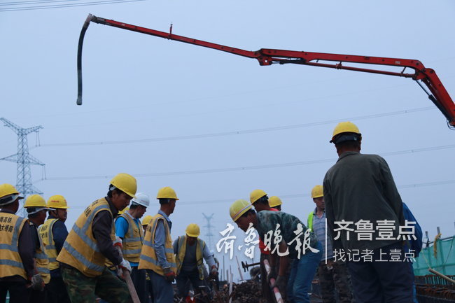 奋战18小时！鲁南高铁曲荷段首座连续梁浇筑成功
