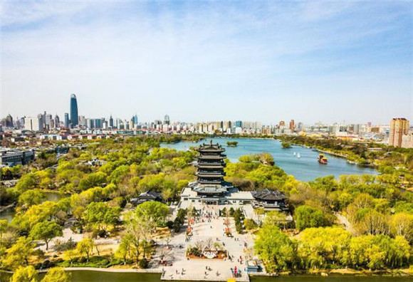 大明湖超然楼成功加入中国历史文化名楼协会