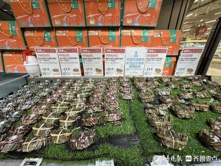 今年产量少价格高，想吃肥美的大闸蟹要等到本月底