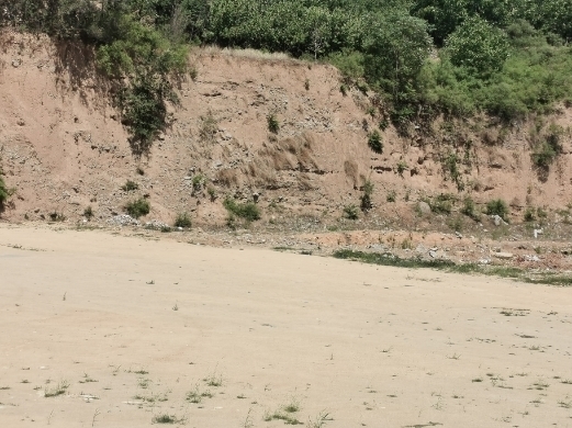 【啄木鸟在行动】S103省道附近渣土裸漏