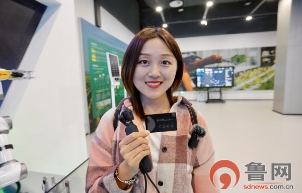 【追寻建党百年足迹 网络名人山东行】人工智能国际客厅：“黑科技”云集强力释放“磁场效应”